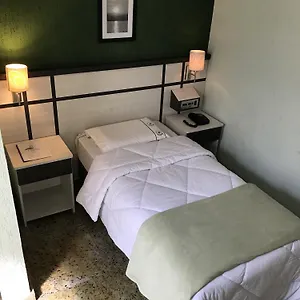 Residencial Pantanal Santa Cruz Hotel